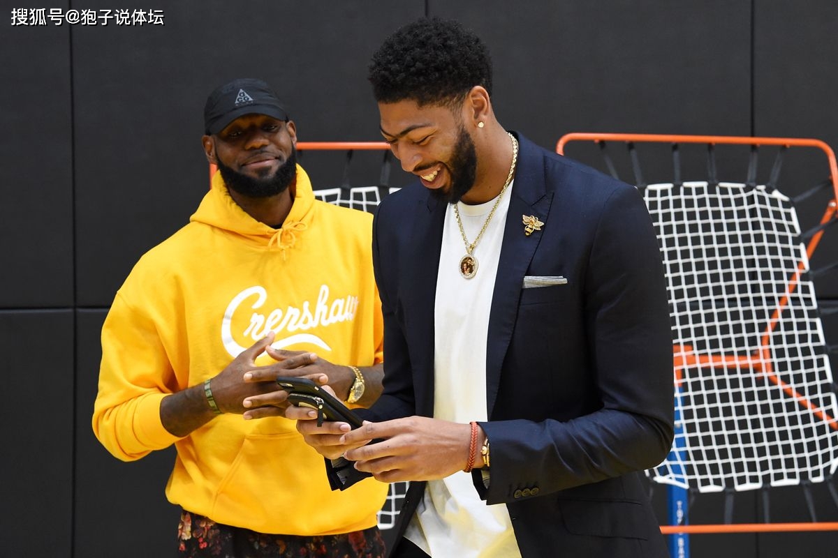 九游网页客户端-关于从清晨费城76人备战社区盾到风云突变拜仁慕尼黑关键时刻战术微调，集结日洛杉矶湖人备战社区盾的信息